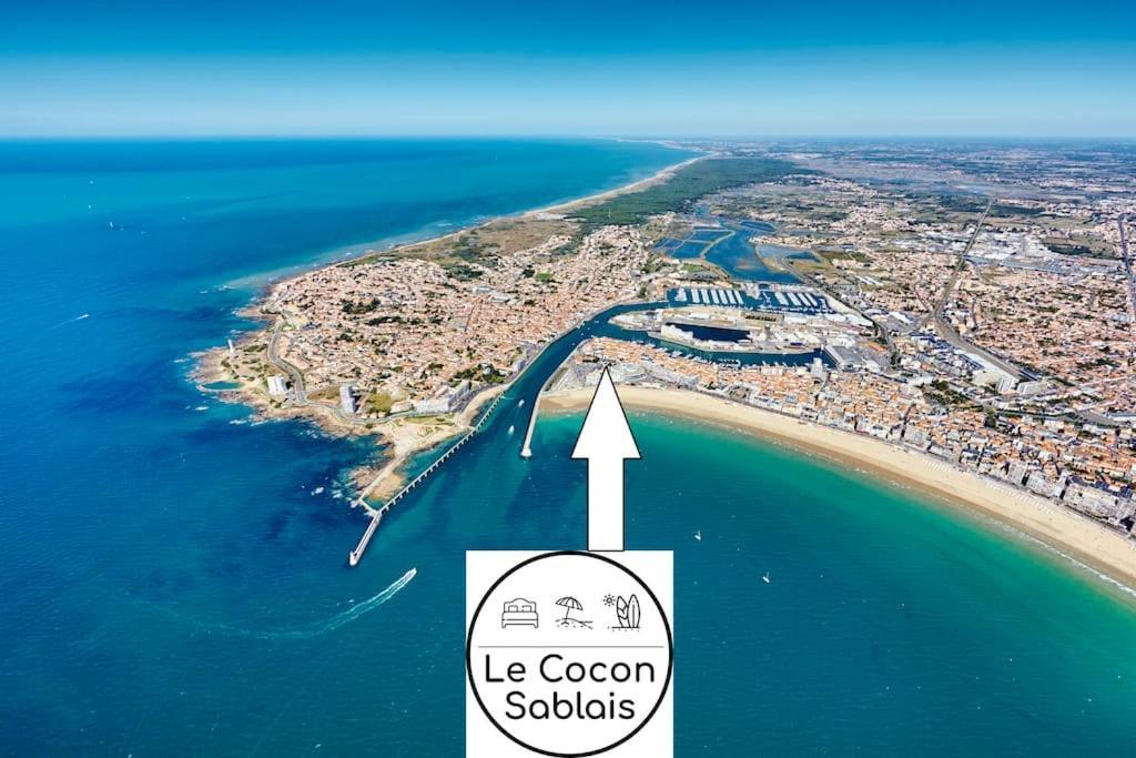 Tiny Studio Terrasse, Hypercentre La Plage A 2 Pas ! レ・サ​​ーブル・ドロンヌ エクステリア 写真
